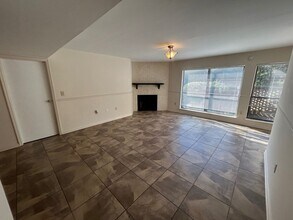 Building Photo - 3609-E-65 Juneau Rd