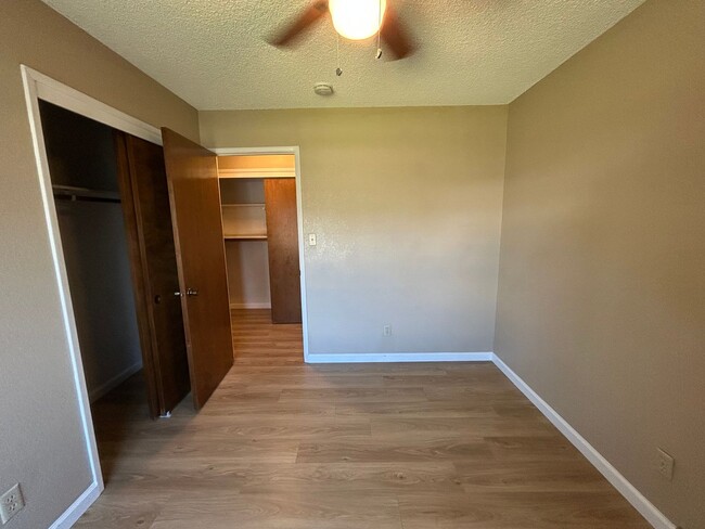 Building Photo - 310 Hedstrom Rd