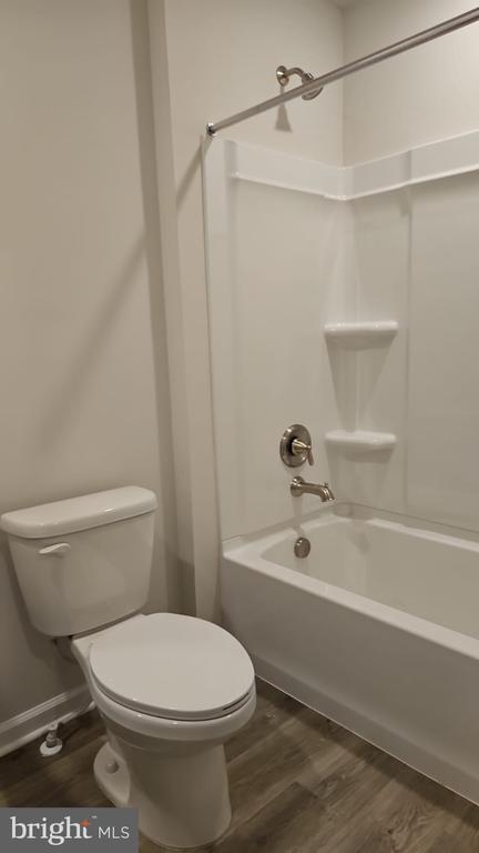 Building Photo - 18 Elliot Ln