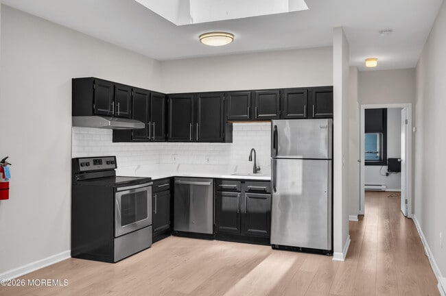 Building Photo - 31 W Front St