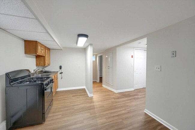 Building Photo - 205 Hudson St