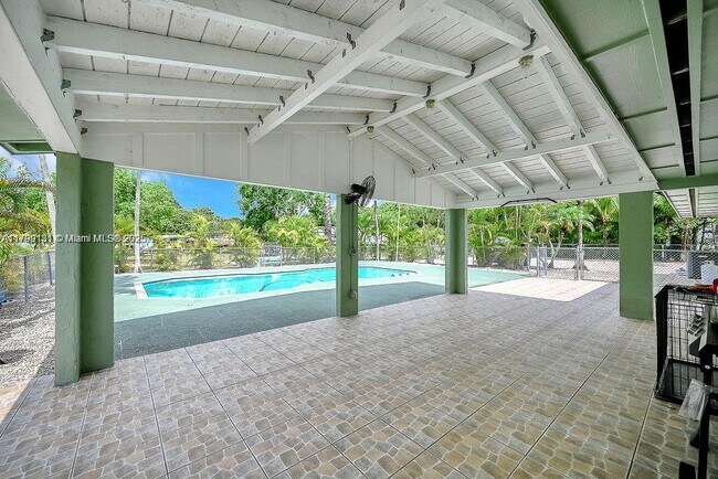 Building Photo - 26100 SW 192nd Ave