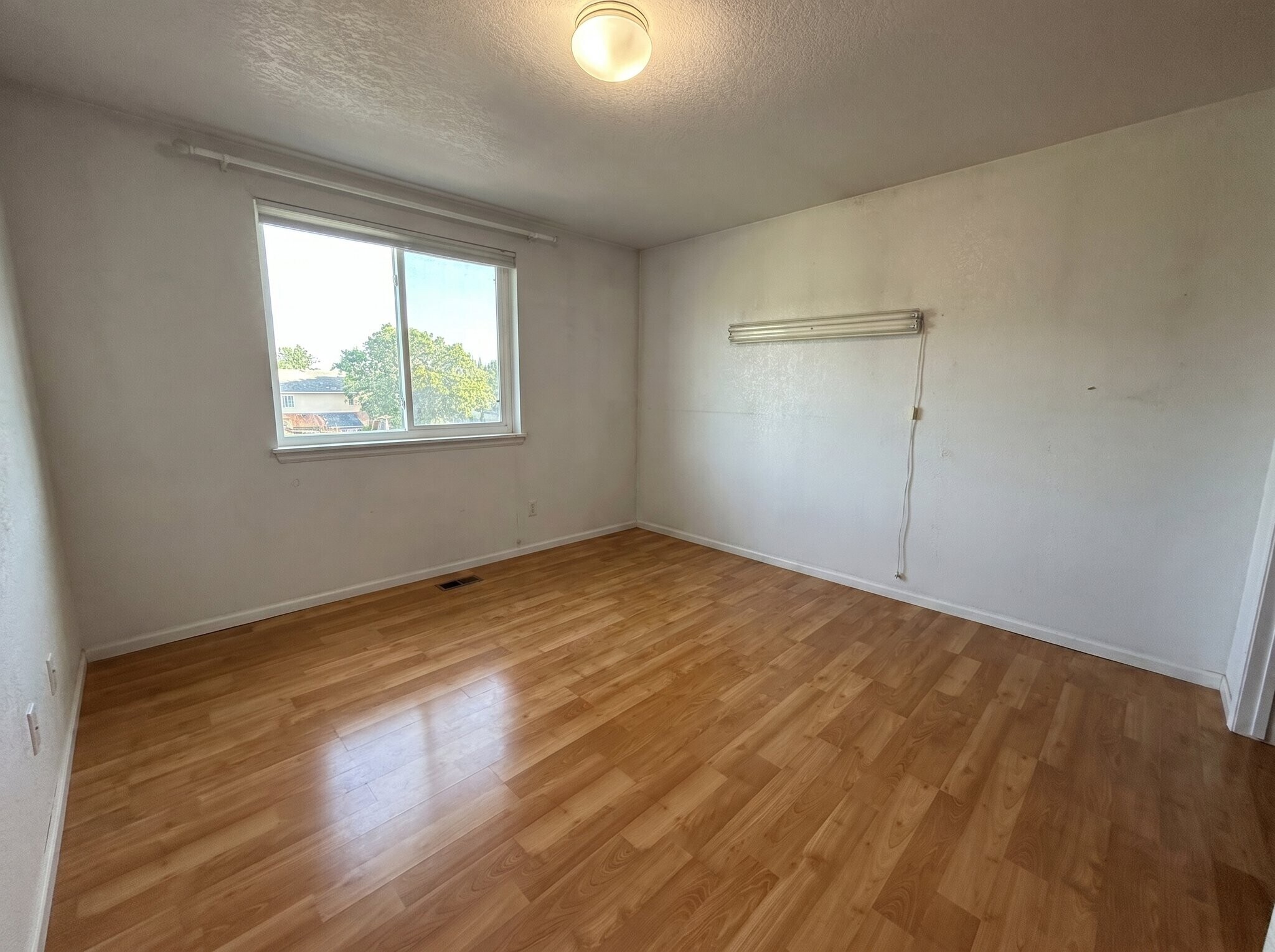 Building Photo - 8043 Clay Dr