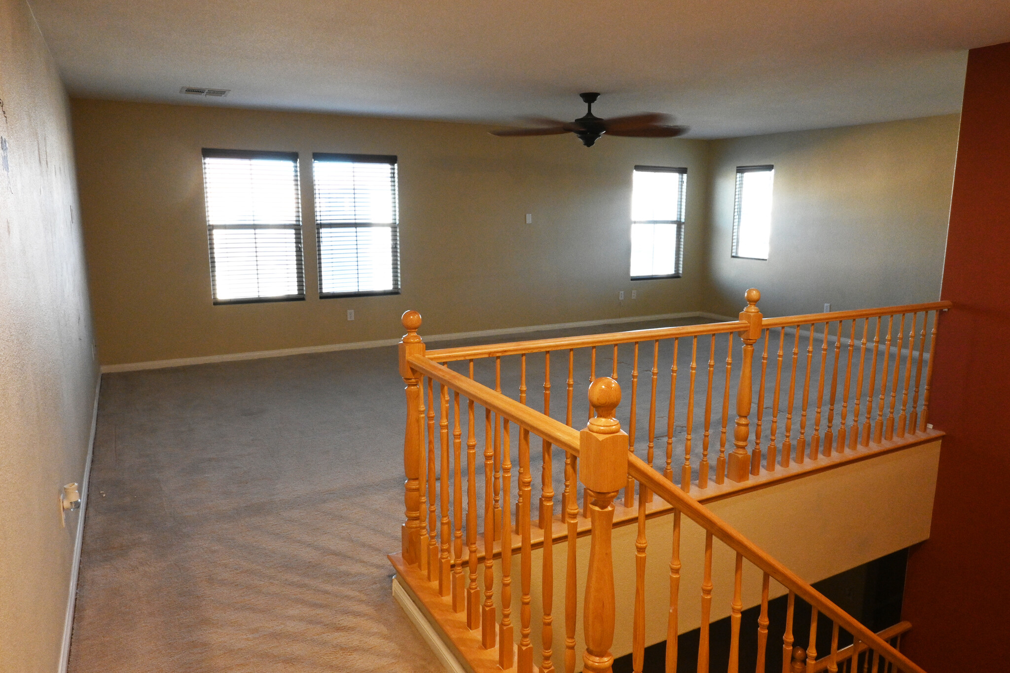 Upstairs Loft, huge, same size as living room below - 3204 Villa Pisani Ct