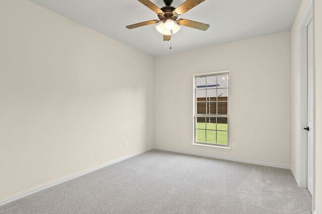Building Photo - 601 Winslow Ln