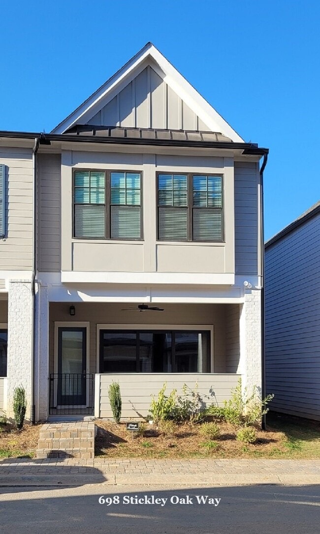 More Windows, More Light! Amenity-rich, Gated Community. - More Windows, More Light!  Amenity-rich, Gated Community.