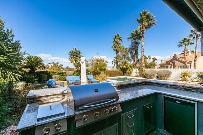 Building Photo - 54 Grossinger Ct