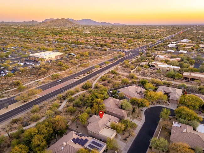 Building Photo - Stunning 2 bed, 2 bath home in the Terravi...