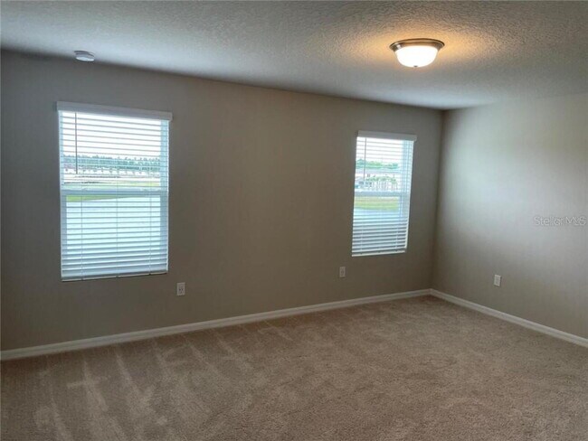 Building Photo - Amazing energy-efficient townhome for rent!