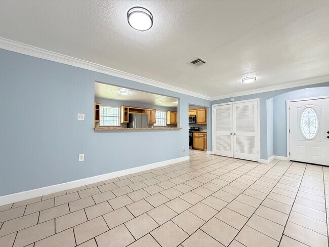 Building Photo - 5503 Bertellis Ln