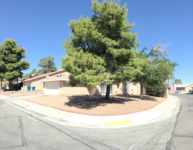 Building Photo - 7206 Archcrest Ave