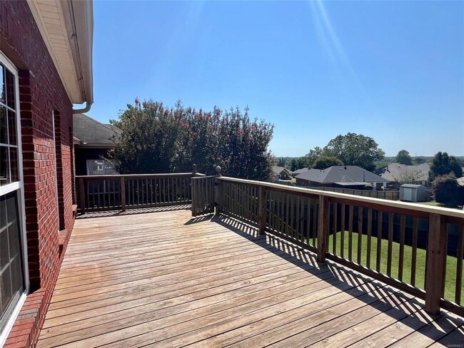 Building Photo - 613 Castle Brook Dr
