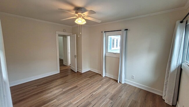 Building Photo - 2 Bed 1 Bath House in Historical Uptown Whittier Available Now!