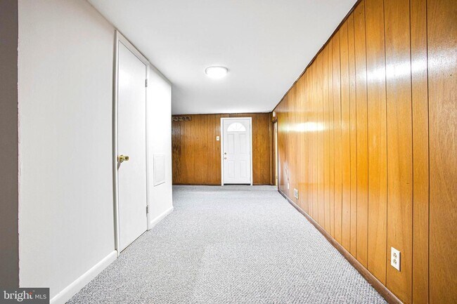 Building Photo - 11813 Macon St