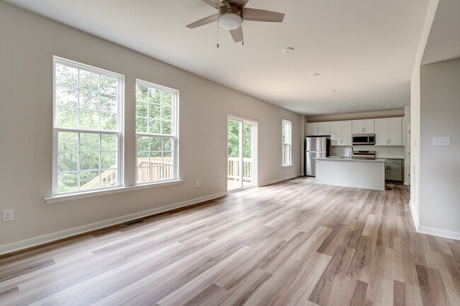 Building Photo - 309 Northfield Heights Lane