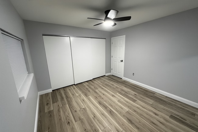 Building Photo - 328 Carmel Woods Dr