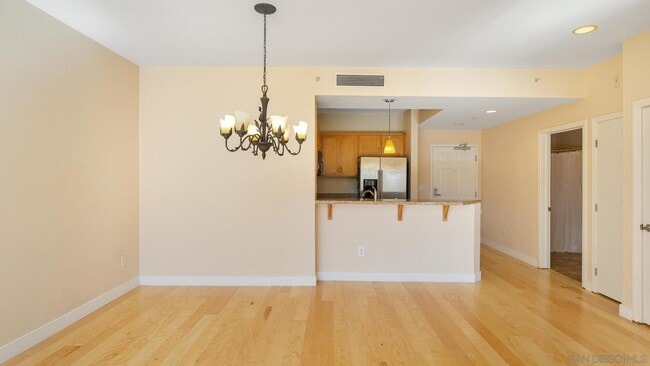 Building Photo - Perfectly located 1 bed/1 bath unit in Downtown now available! - $2,200/MO