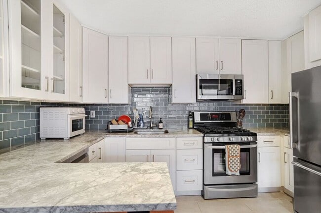 Building Photo - 1245 13th St NW