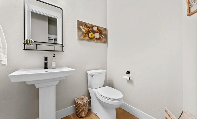 Building Photo - 6580 Sage Basin Way