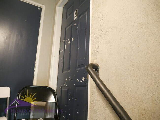 Building Photo - Cozy 1 Bed 1 Bath 700sqft Fourplex in Nort...