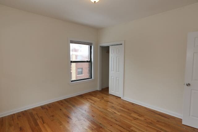 Building Photo - 836 W Waveland