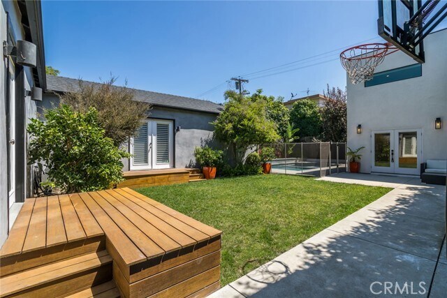 Building Photo - 1444 Stearns Dr