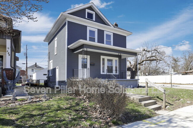 Building Photo - 121 S Terrace Ave