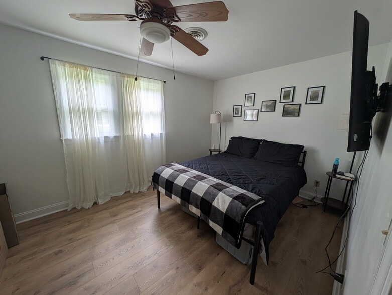 Building Photo - 8442 Wheeling Rd