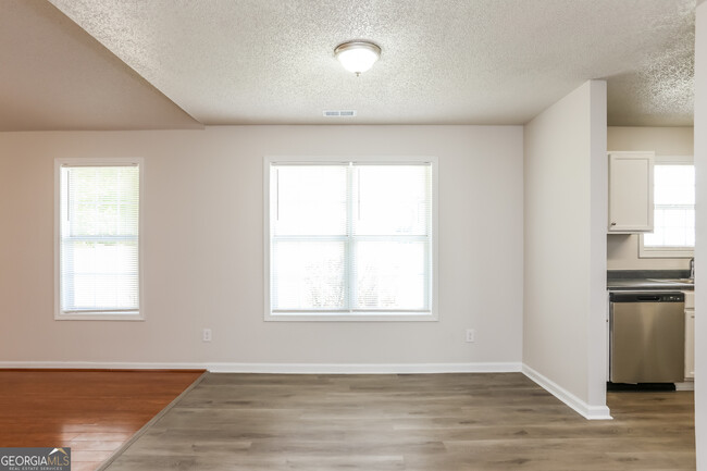 Building Photo - 6802 Browns Mill Walk