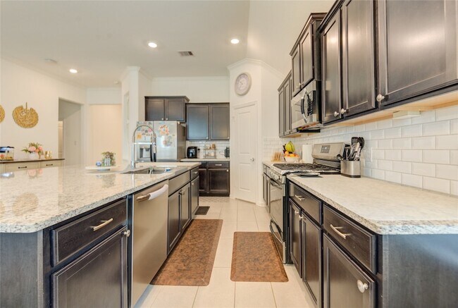 Building Photo - 13026 Sheildaig St