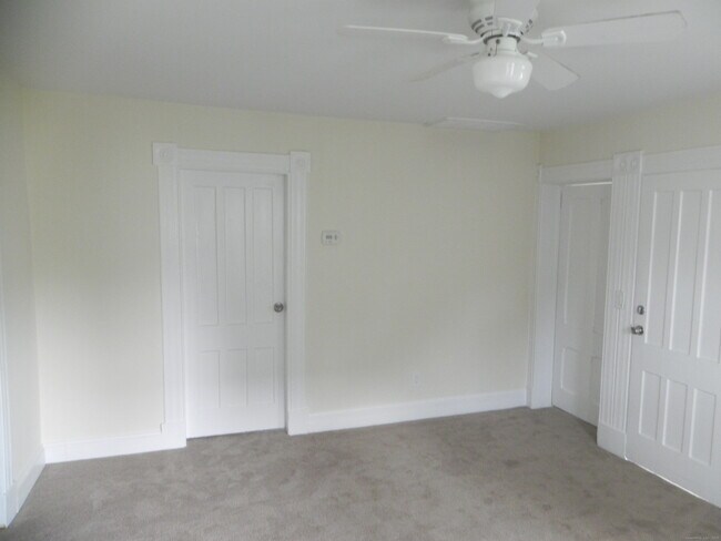 Building Photo - 2.5 Jefferson St