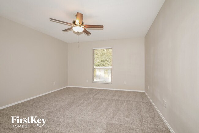 Building Photo - 979 Arbor Way