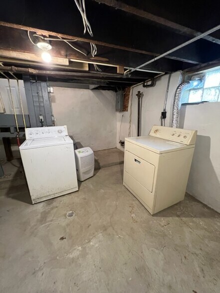 Building Photo - 1245 S 17th St