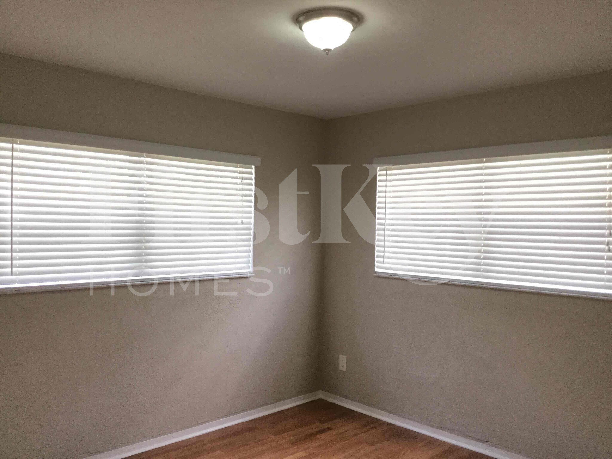 Building Photo - 3150 SW 21st St