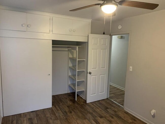 Building Photo - 1202 E 4th Ave