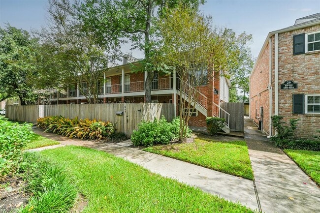 Building Photo - 847 Wax Myrtle Ln