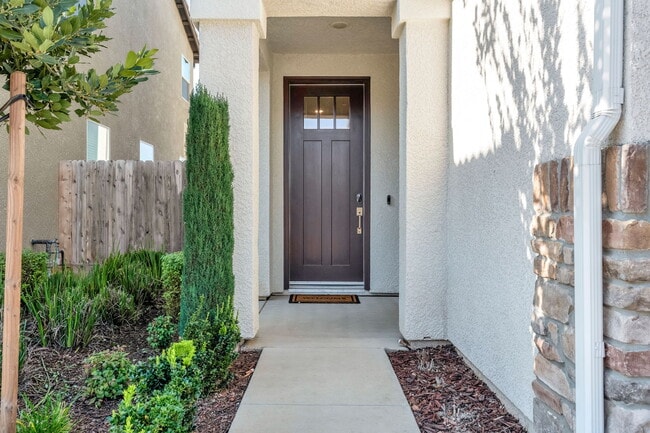 Building Photo - 2815 N Leya Dr