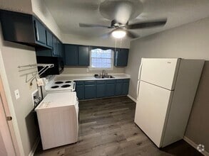 Building Photo - 1 bedroom 1 bath. cute and cozy!  REDUCED ...