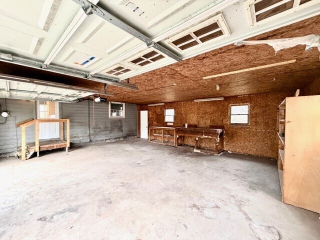 Building Photo - 120 Broad St