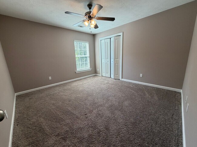 Building Photo - 171 Caroleton Dr