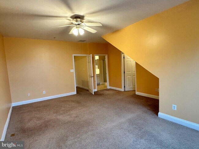 Building Photo - 818 Estuary Dr