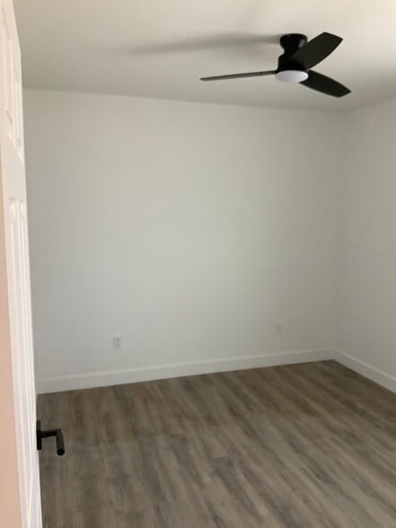 Bedroom - 1487 Claremont Pl