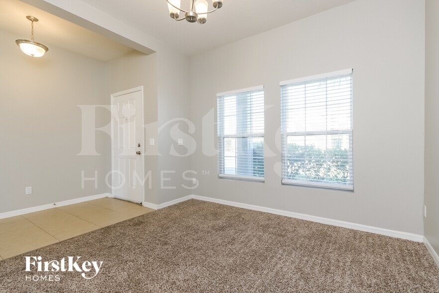 Building Photo - 2501 Isabela Terrace