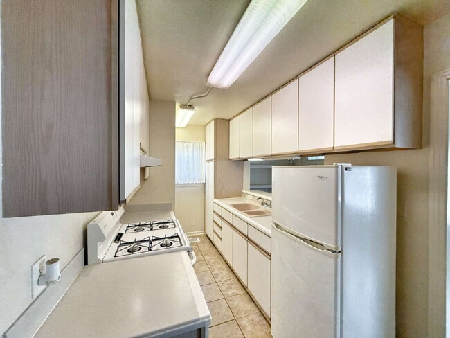 Building Photo - Unbeatable Location – Walk to the Comal Ri...
