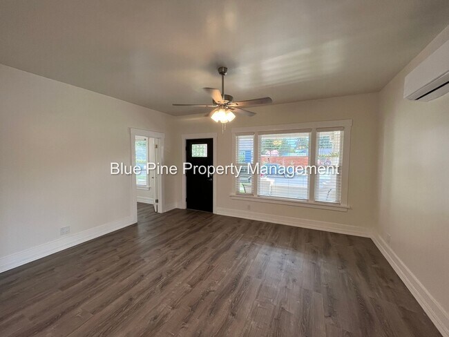 Building Photo - 155 E 5th St