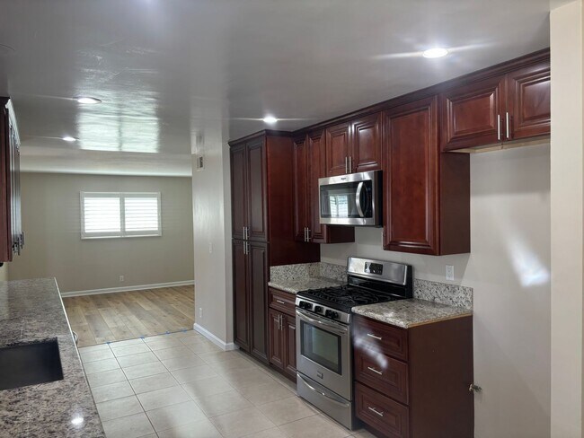 Building Photo - Lovely San Marcos Home