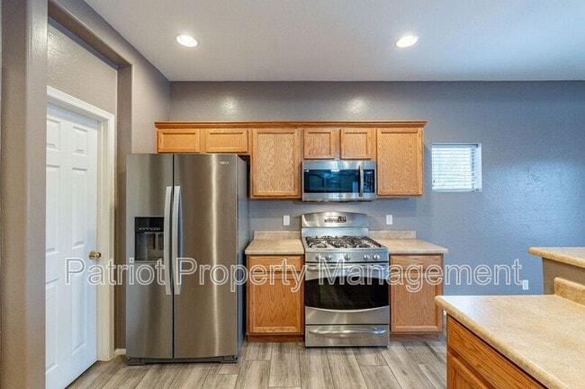 Building Photo - 42509 N 45th Dr