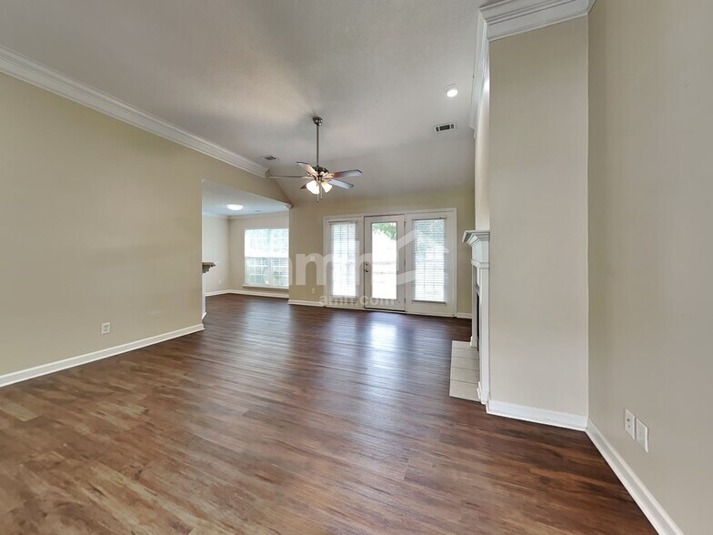Building Photo - 38 Dunnoman Dr