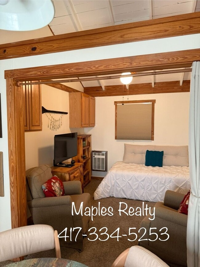 Building Photo - Single Bedroom Home in Rockaway Beach