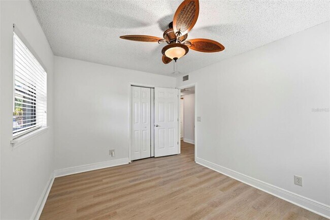 Building Photo - 3707 Pelican Ln